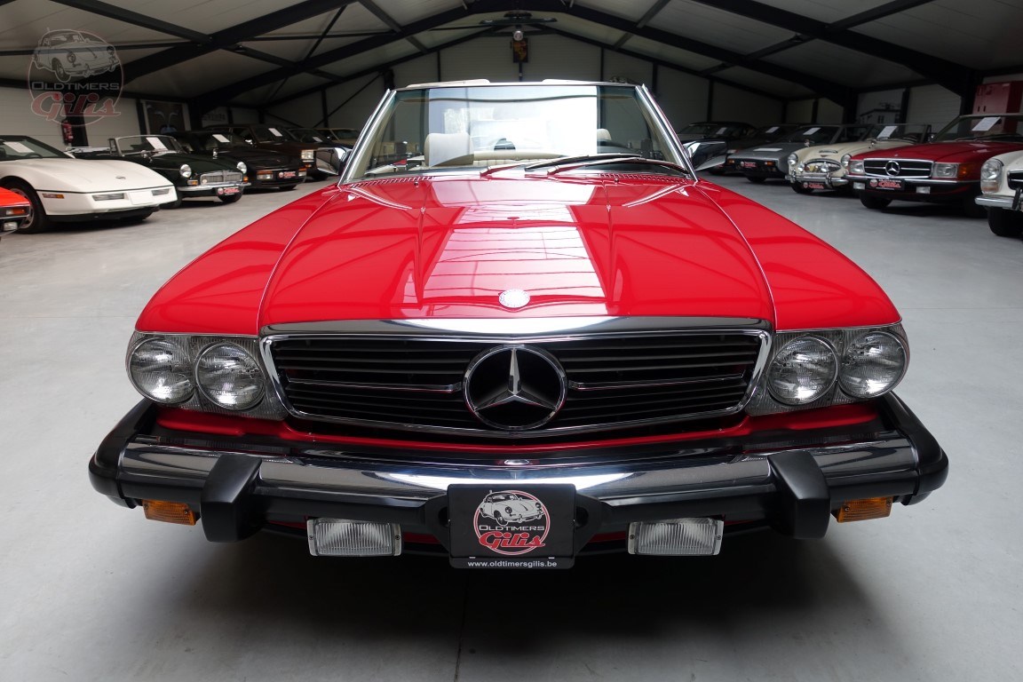 19 Mercedes 560sl Cabrio Mercedes Benz Sl Car For Sale Classic Car Passion