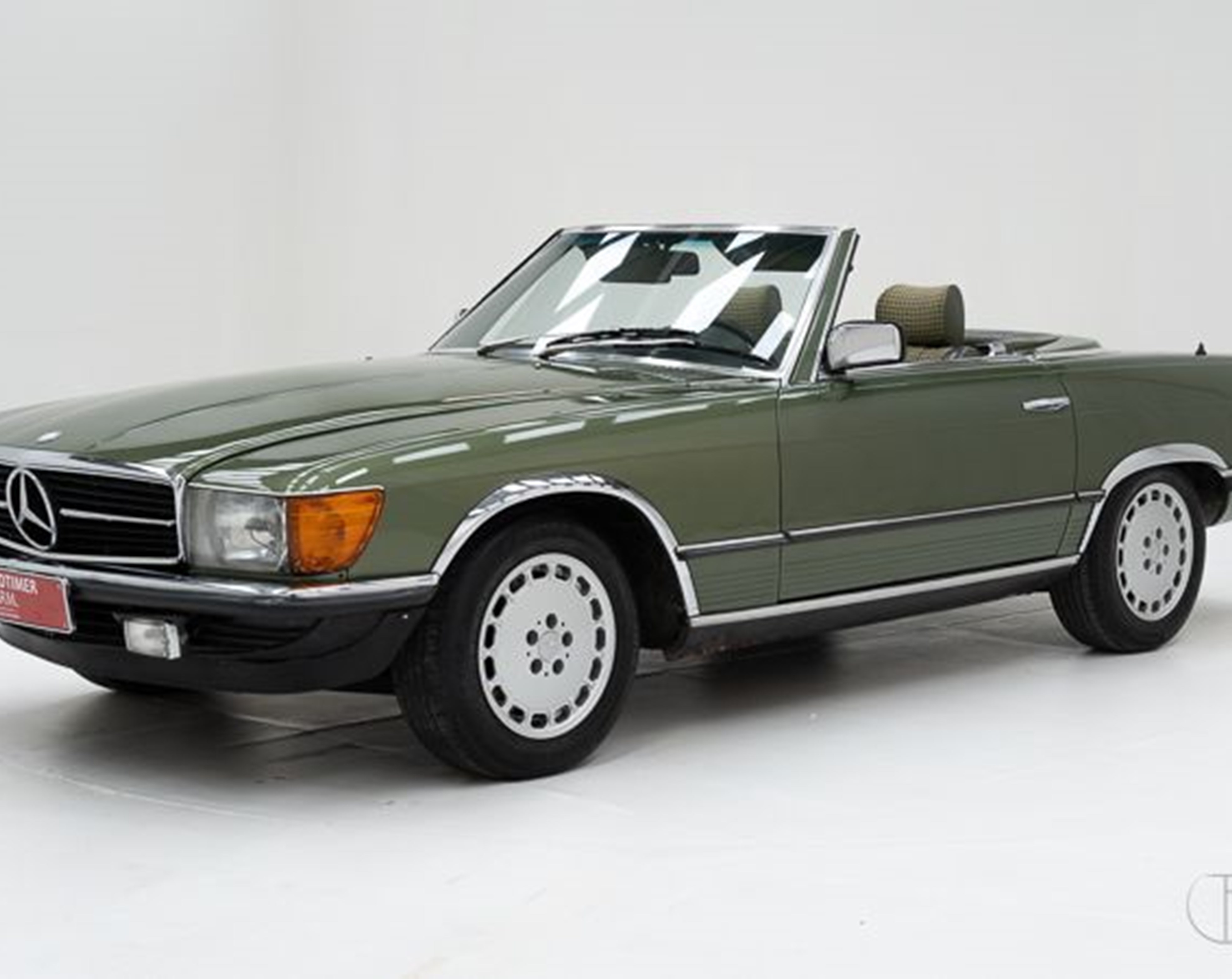 Mercedes-Benz 280 SL '83 CH3696