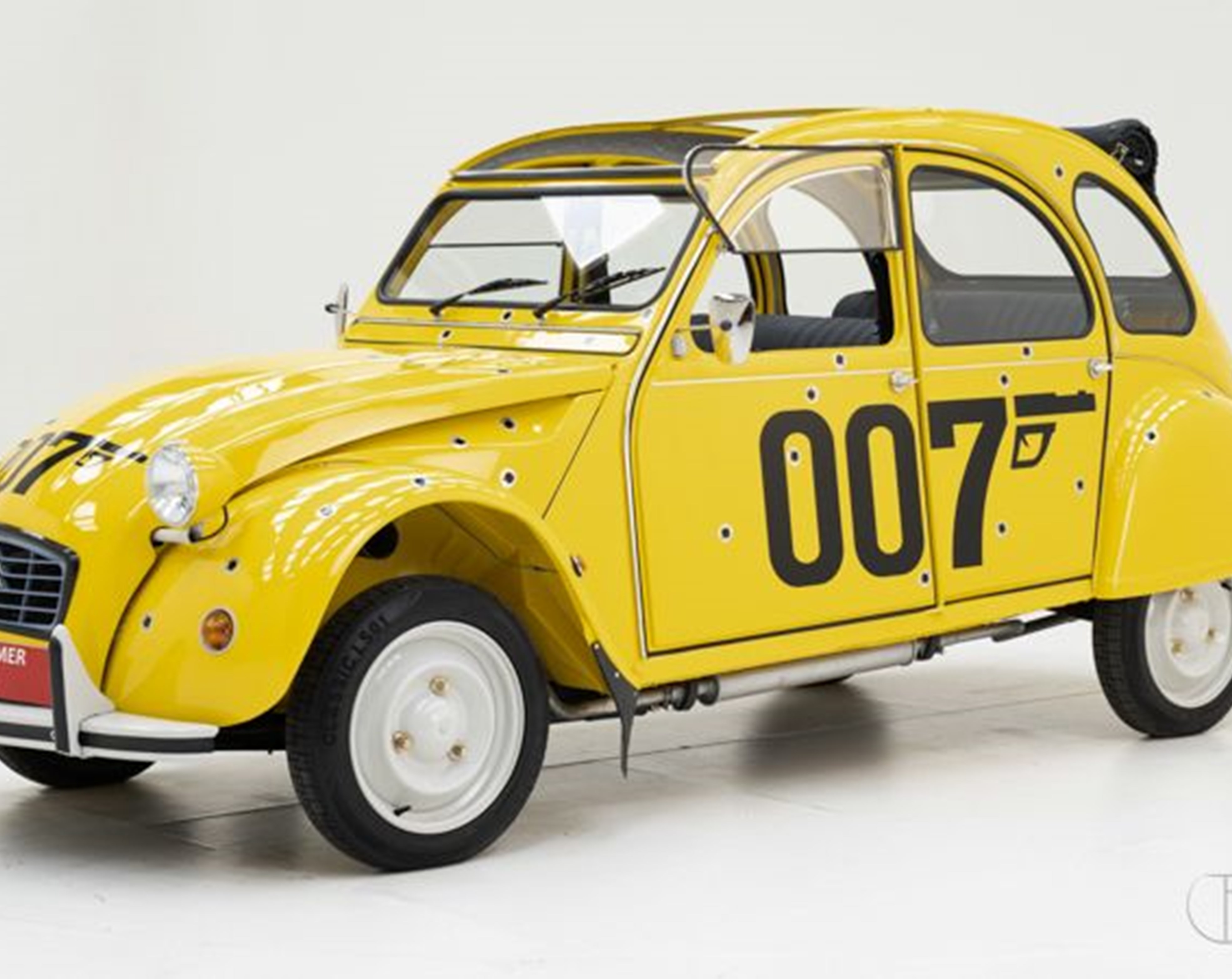 Citroën 2CV 6 James Bond 007 '80 CH6837